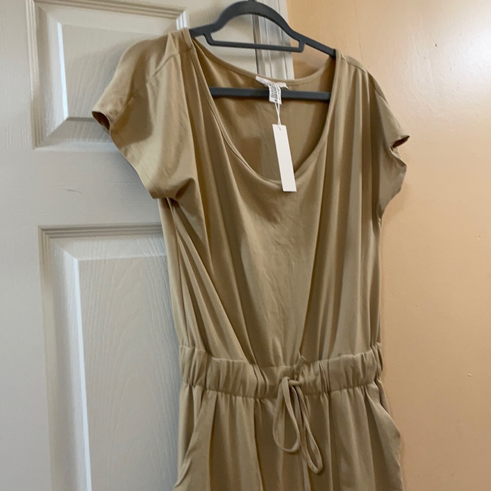 Nude jumper